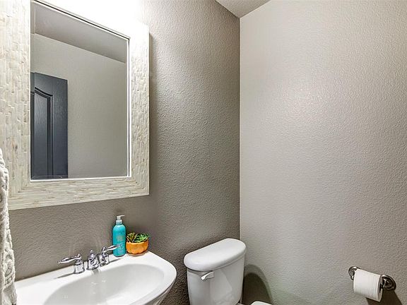 4th image of 2338 Angel Falls Dr
