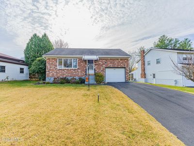 20 Par Circle, Albany, NY, 12208