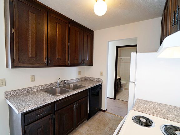 4th image of 885 Highway 36 W #301