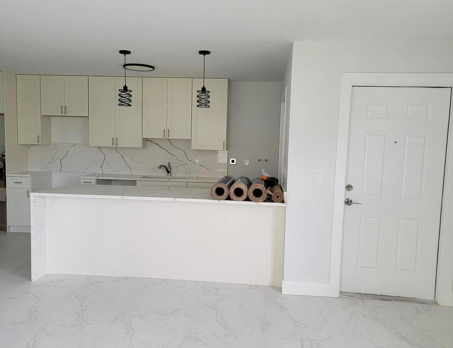 3 bed, 2.0 bath, 1140 sqft, $2,750 — Photo 3