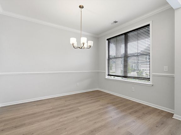5th image of 8646 Windsor Hill Blvd