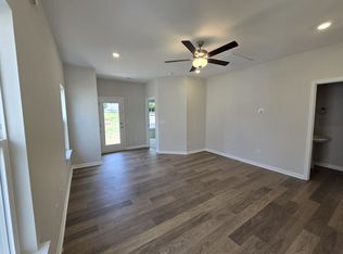 5142 Pace Park Cir #1, Columbia, TN 38401