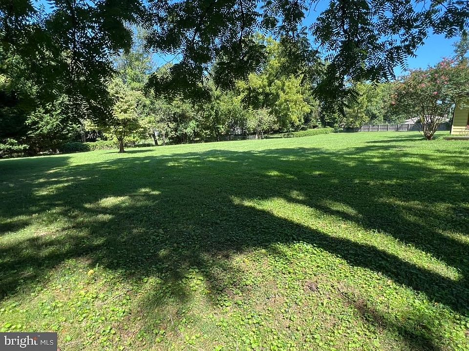 2nd image of 13715 Notley Rd