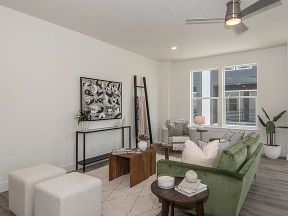 3rd image of 486 E Violets Cove Ln