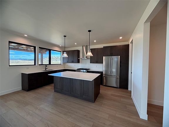4th image of 2627 New Heights Dr