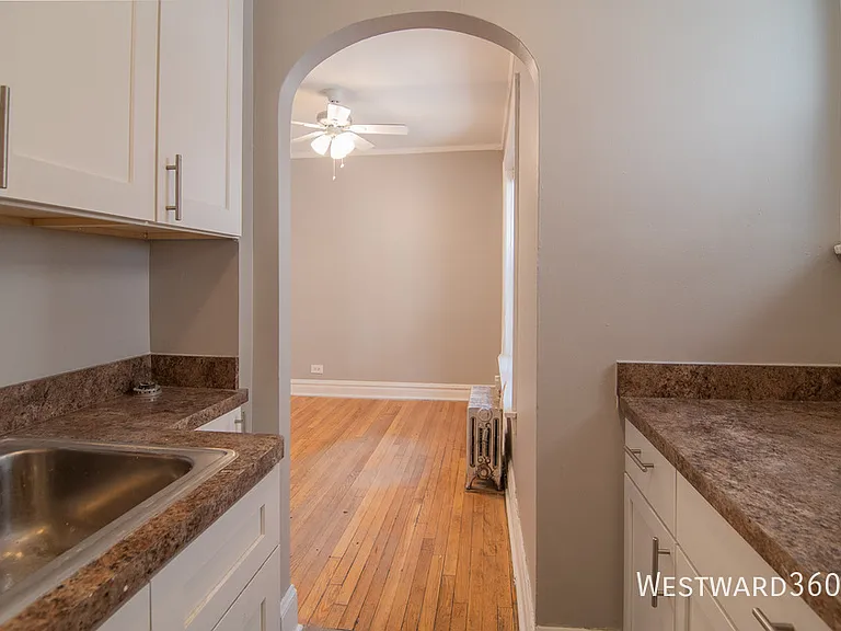 1616 W Farwell Ave #2A — Photo 4