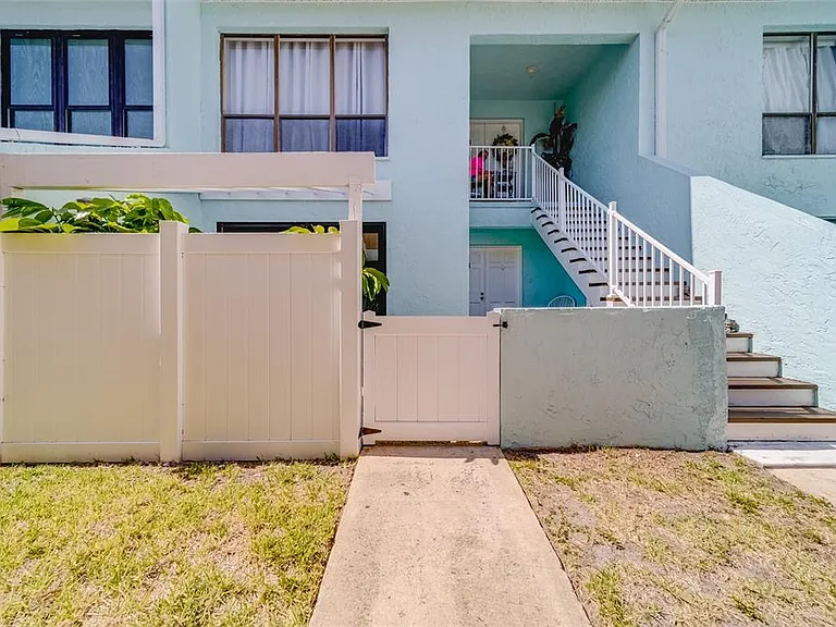 1 Windrush Blvd #63 — Photo 1