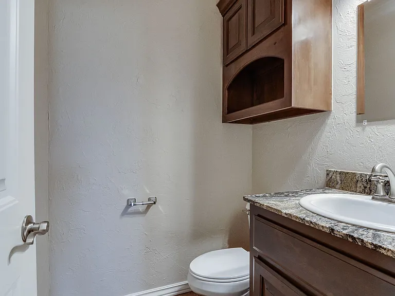 3341 Heritage Green Cir — Photo 48