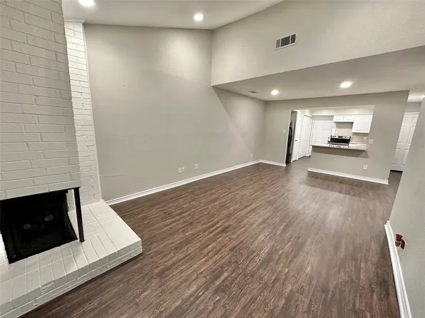 824 Clarissa Pl, Garland, TX 75040
