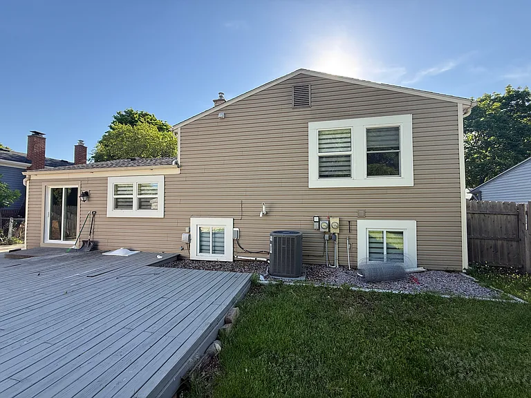 42780 Buckingham Dr — Photo 7