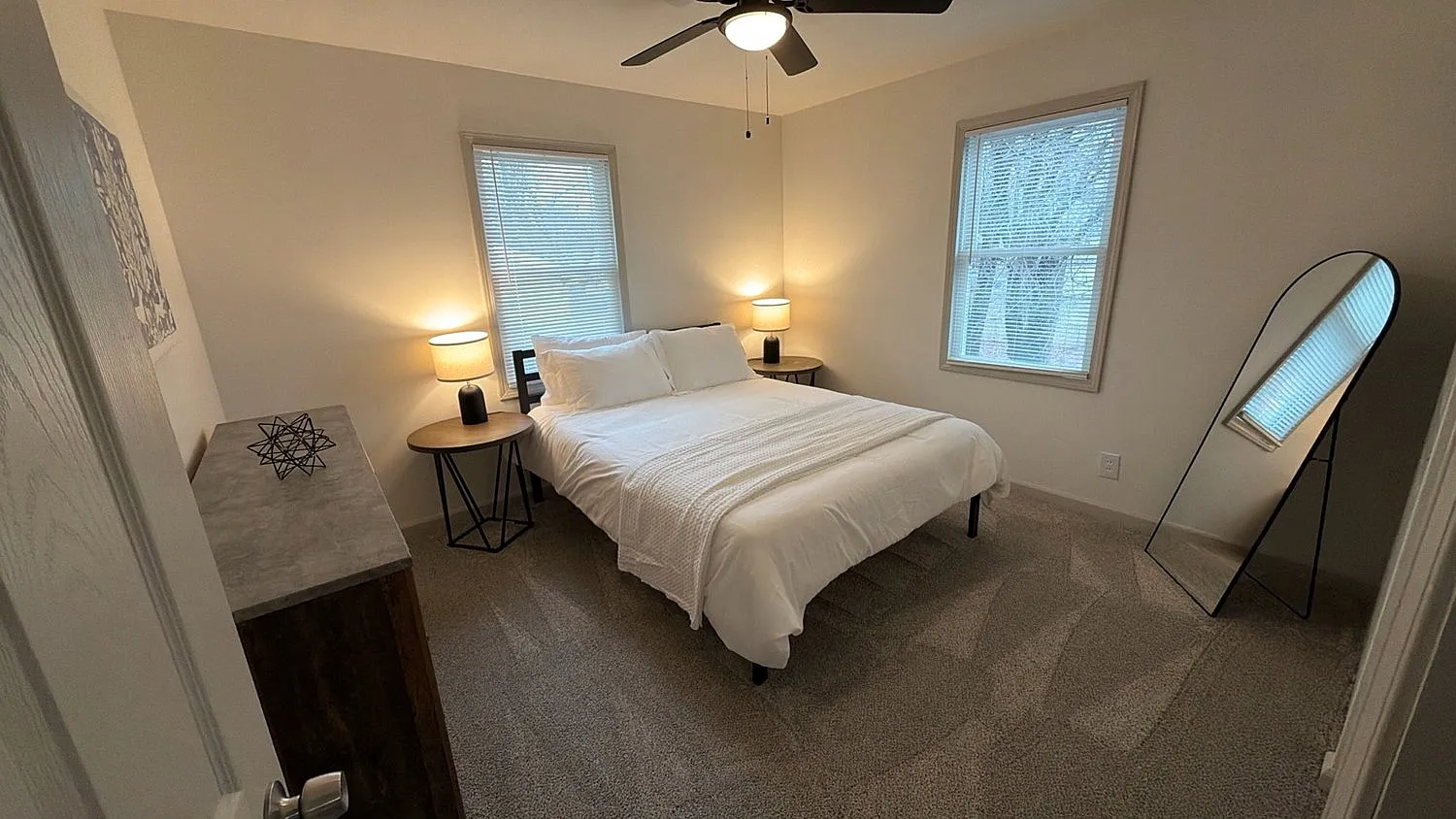 3 bed, 1200 sqft, $3,500 — Photo 4