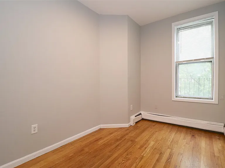 108 Adams St #4 — Photo 35