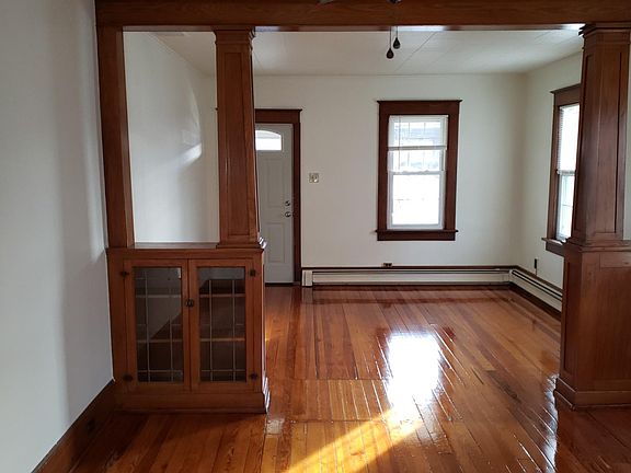 2nd image of 813 Broad St