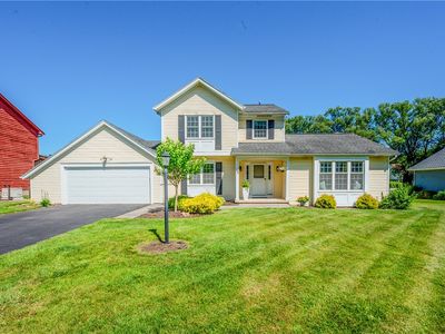 45 Braunston Dr, Fairport, NY, 14450
