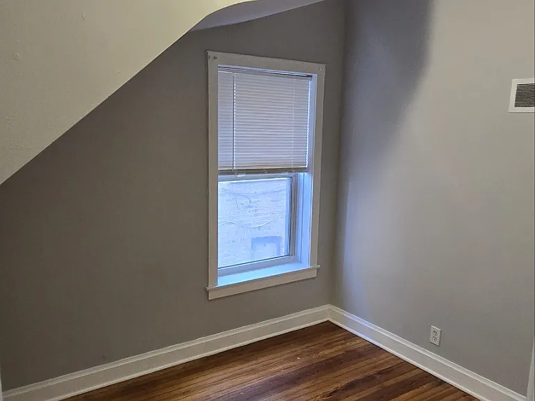 2745 W Belmont Ave #1 — Photo 9