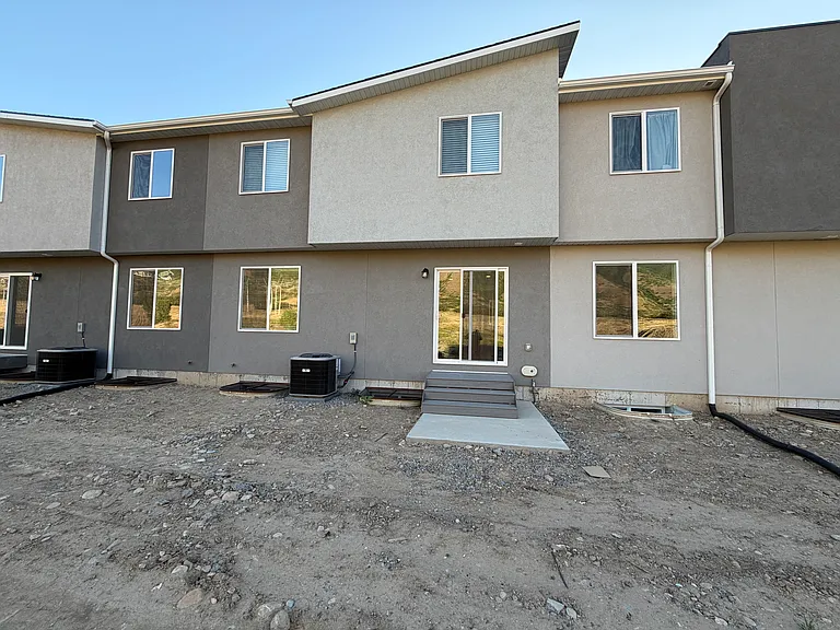 4013 S Woodland Ave — Photo 25