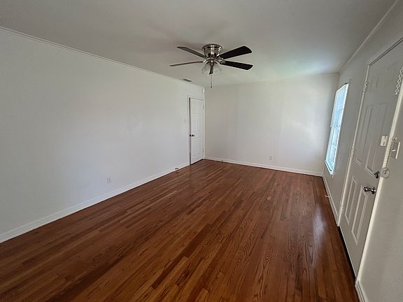 Nice, roomy living room.