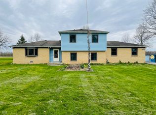 1387 W Furry Rd, Fountaintown, IN 46130