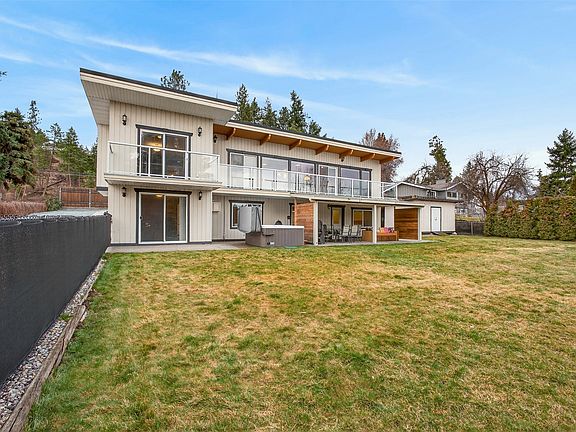 2nd image of 824 Dehart Rd