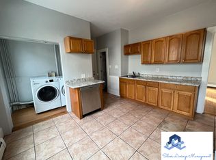 127 Austin St FLOOR 1, Worcester, MA 01609