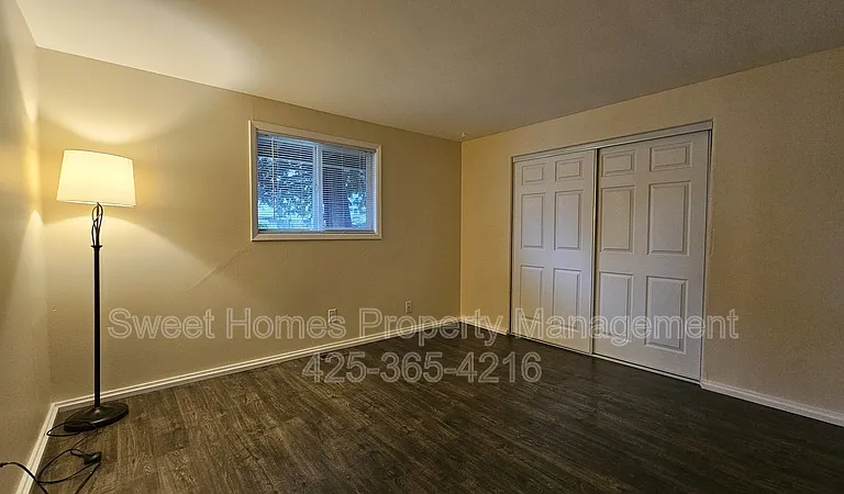 12828 111th Ave NE — Photo 18