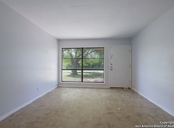 3rd image of 5607 Middlefield Dr