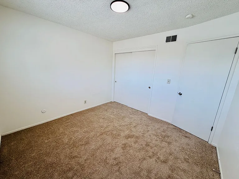 203 W Benjamin Holt Dr — Photo 28