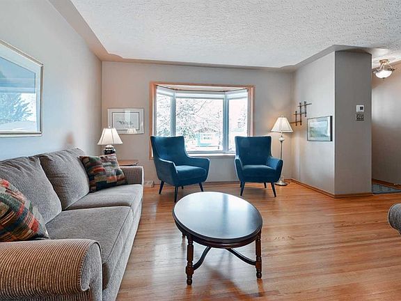 3rd image of 7703 E 5th St SW