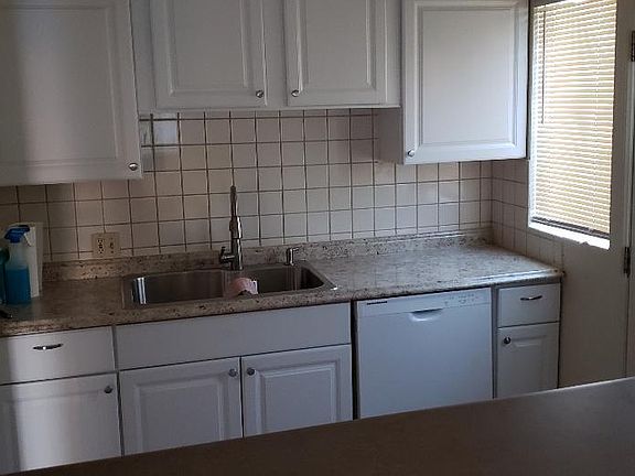 4th image of 3341 Idlewild Way