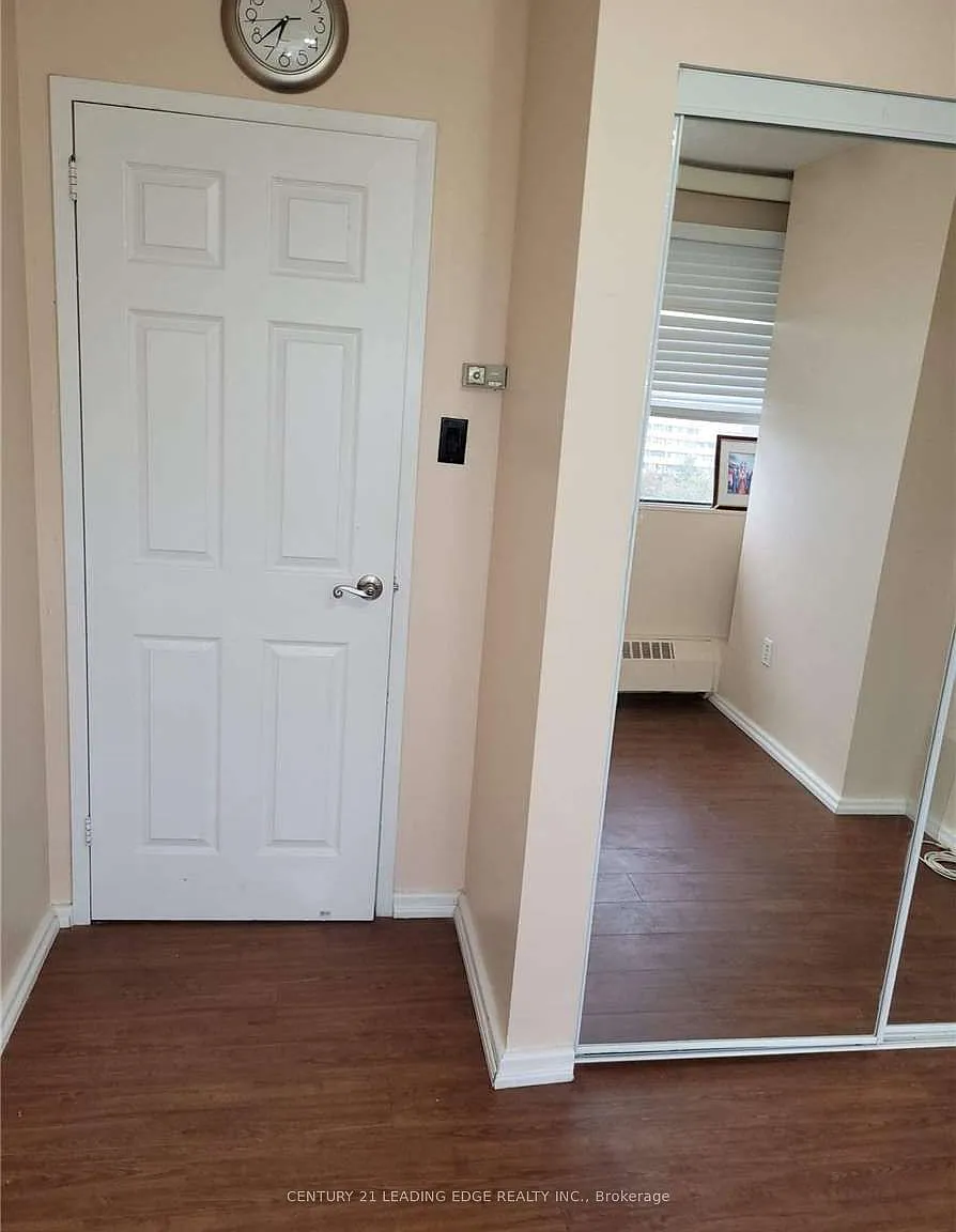 3 bed, $2,750 — Photo 2