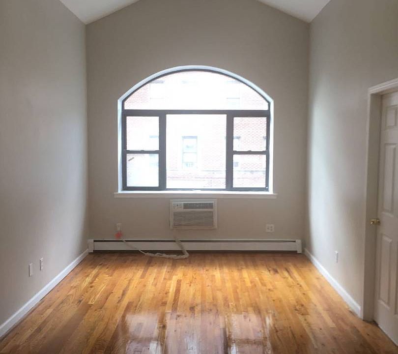 1st image of 2182 Davidson Ave APT 3