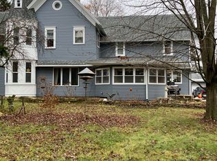 11901 W Saint Martins Rd #1, Franklin, WI 53132