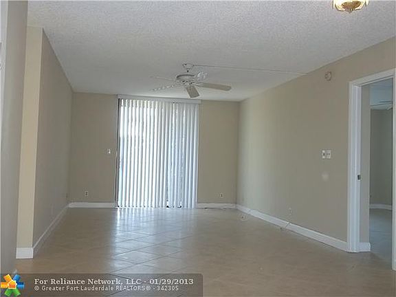 4th image of 733 SE 1st Way APT 302