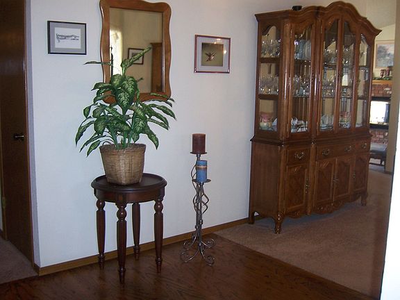 3rd image of 937 E Moonlite Dr