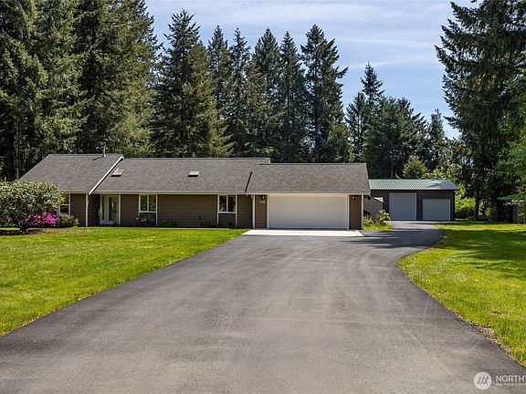 3rd image of 112 Holli Lane