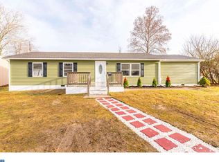 19 Hillside Rd, New Castle, DE 19720