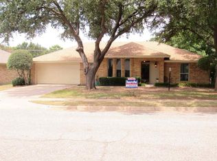 2738 Shepherds Gln, Wichita Falls, TX 76308