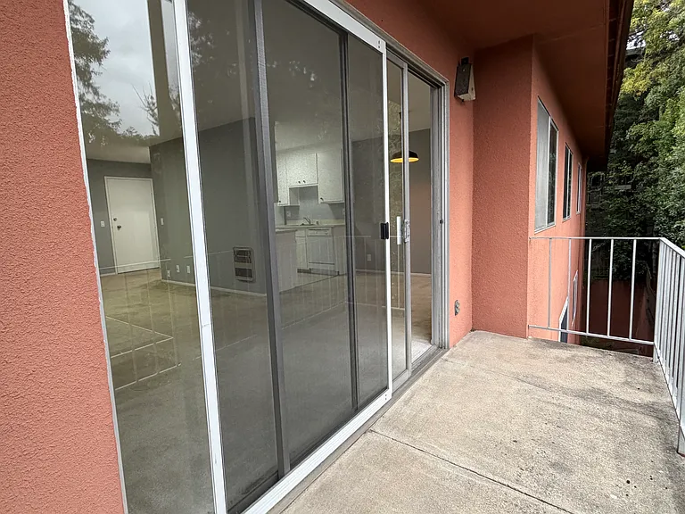 94 Bayo Vista Ave #304 — Photo 13