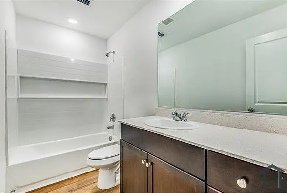 3017 Harper St — Photo 9