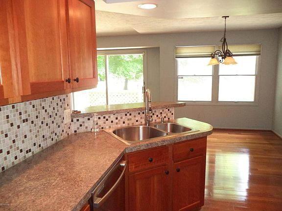 5th image of 2293 Edington Dr SE #107