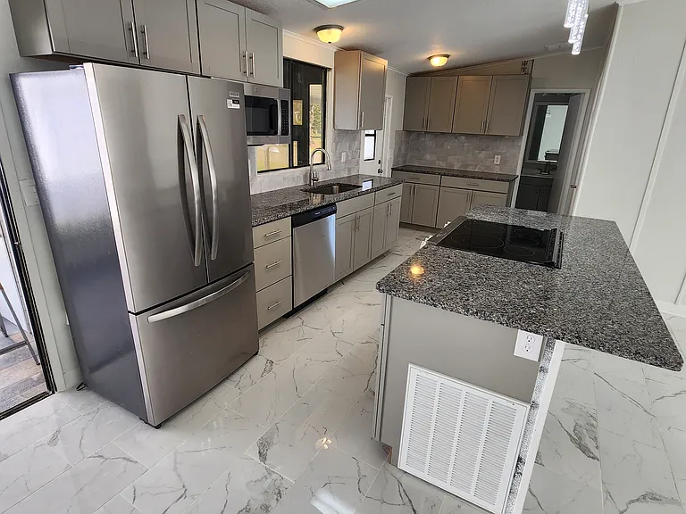 2029 Warwick Hills Dr — Photo 14