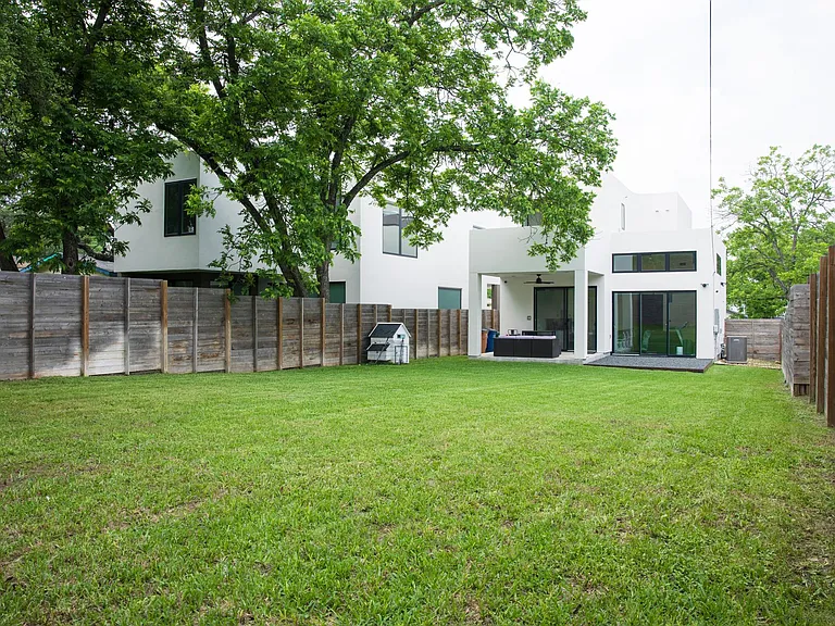 507 S Park Dr #2 — Photo 42