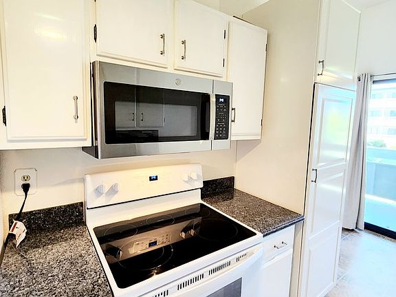 2nd image of 1151 Compass Ln APT 209