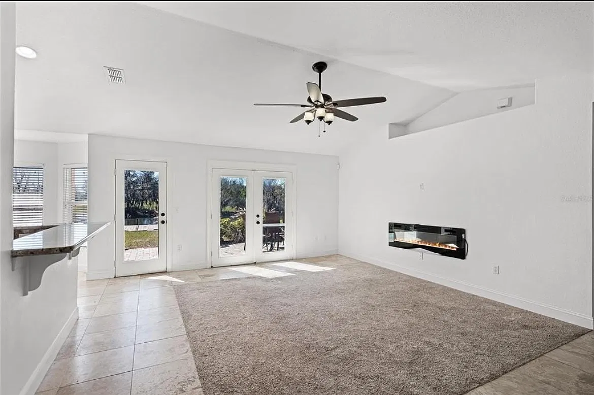 Farrington Dr, Lakeland — Photo 2