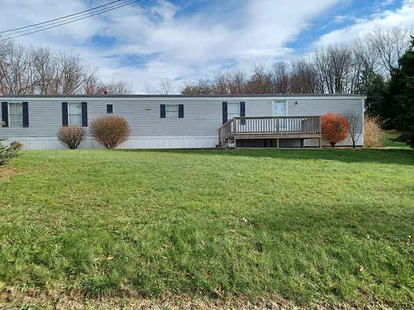 104 Timber Ln, Greensburg, PA 15601