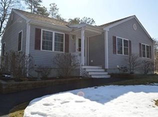 27 Leisure Ln, Wareham, MA 02571