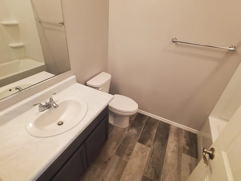 1256 E Jahns Dr — Photo 20
