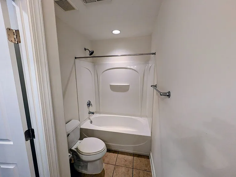 4988 Wyngate Village Dr — Photo 16