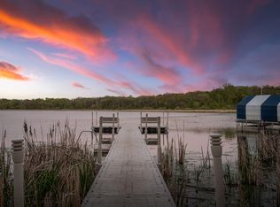 11501 Red Fox Dr, Osseo, MN 55369