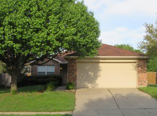 2325 Overlook Ln, Denton, TX 76207